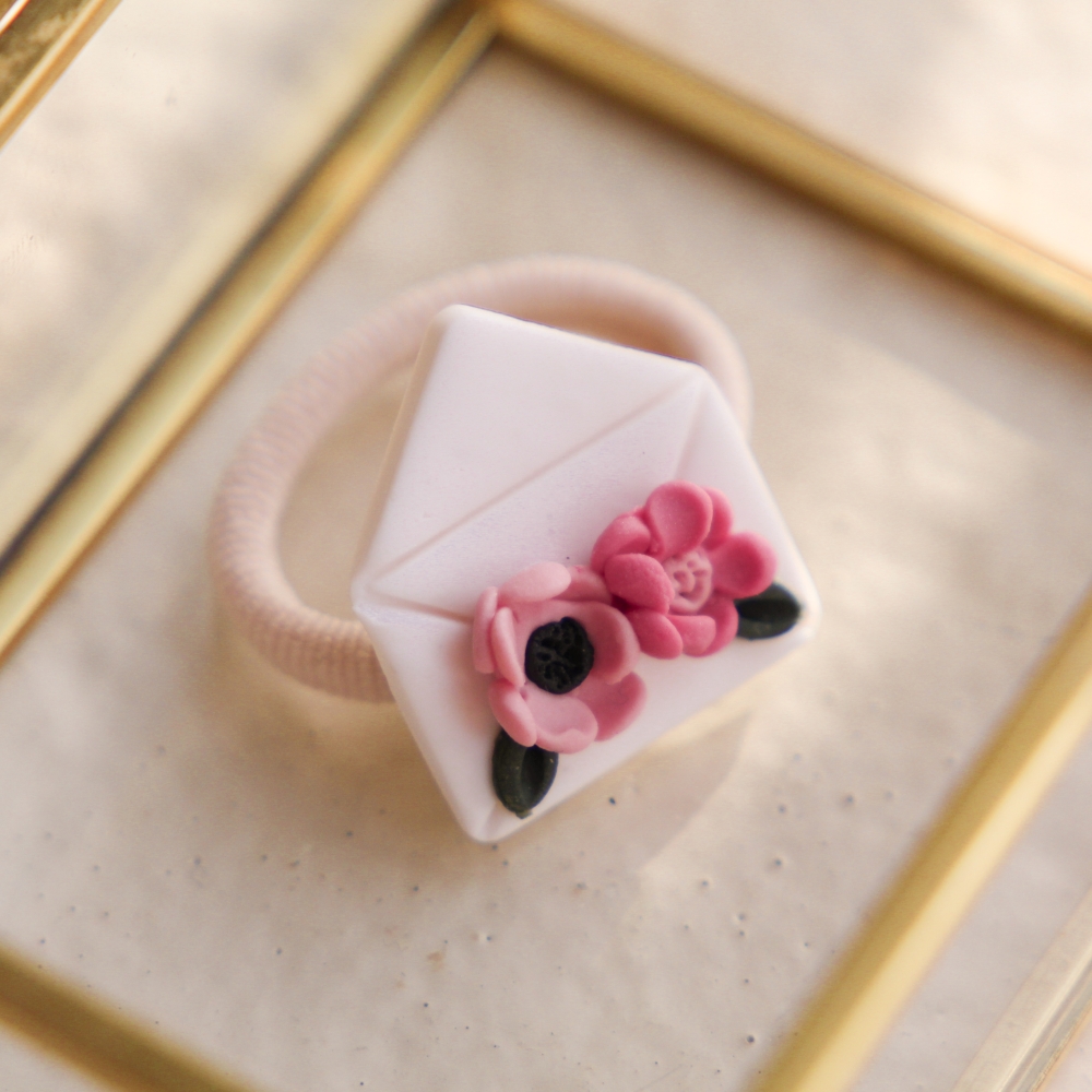 Polymeerklei elastiekje - Little Love Letter